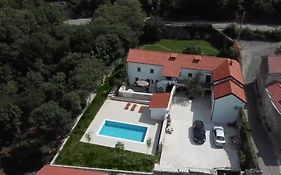 Art House 1800
